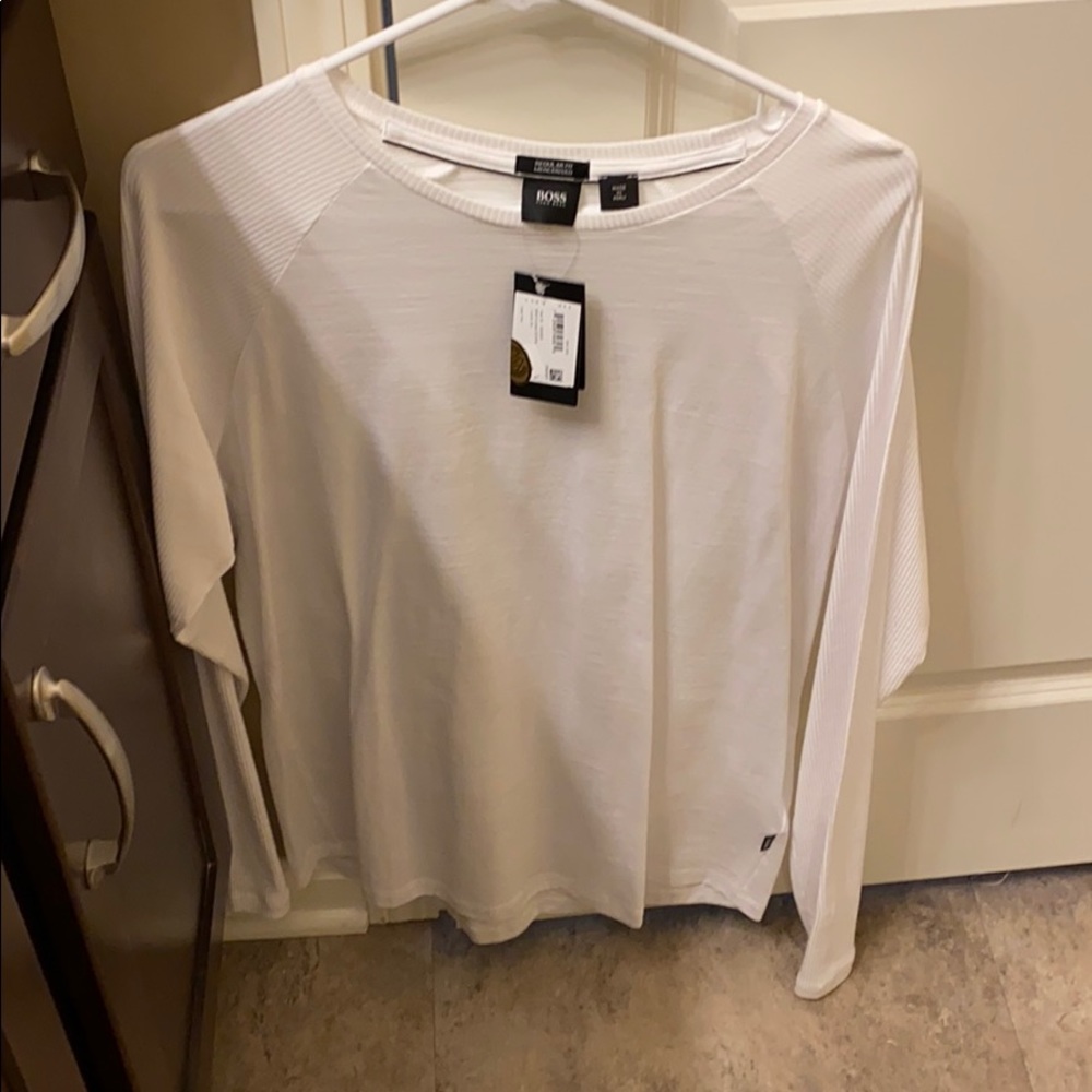Men’s Hugo Boss white t shirt NWT
